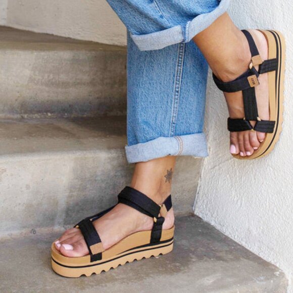 Reef Cushion Rem Hi Sandals Black/Tan Size 7 - Picture 5 of 7